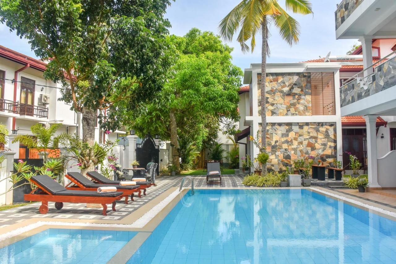 Villa De White Sambur Hikkaduwa Exterior photo