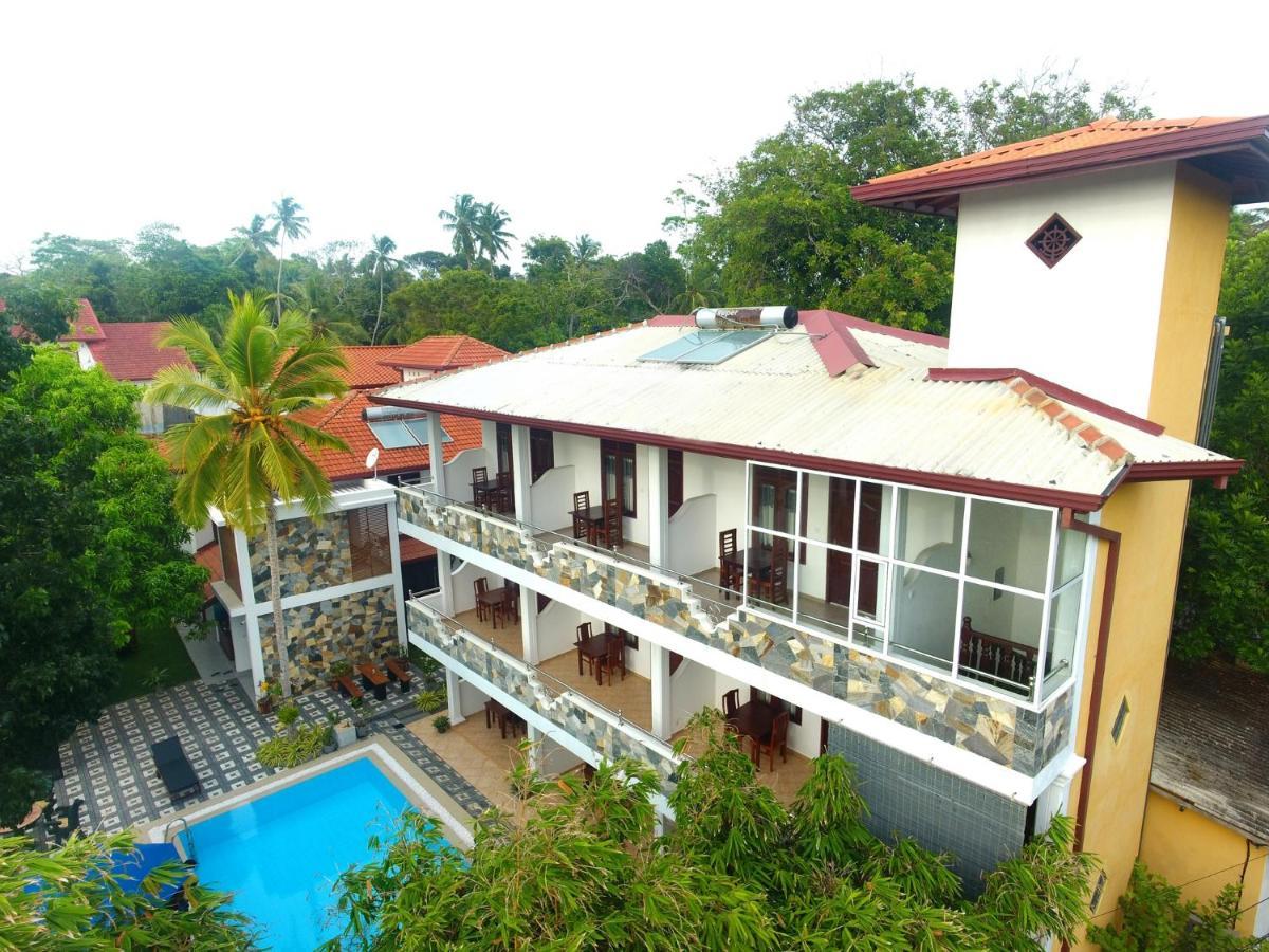 Villa De White Sambur Hikkaduwa Exterior photo