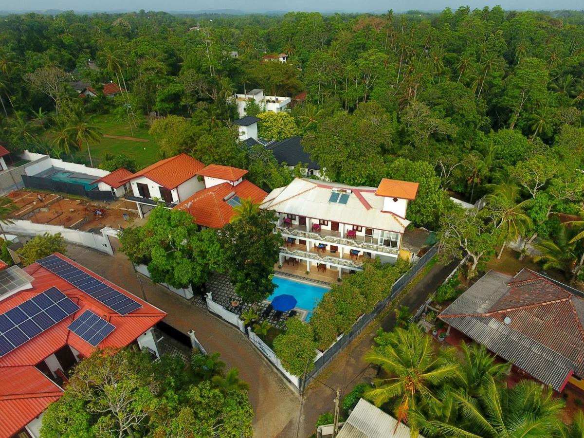 Villa De White Sambur Hikkaduwa Exterior photo